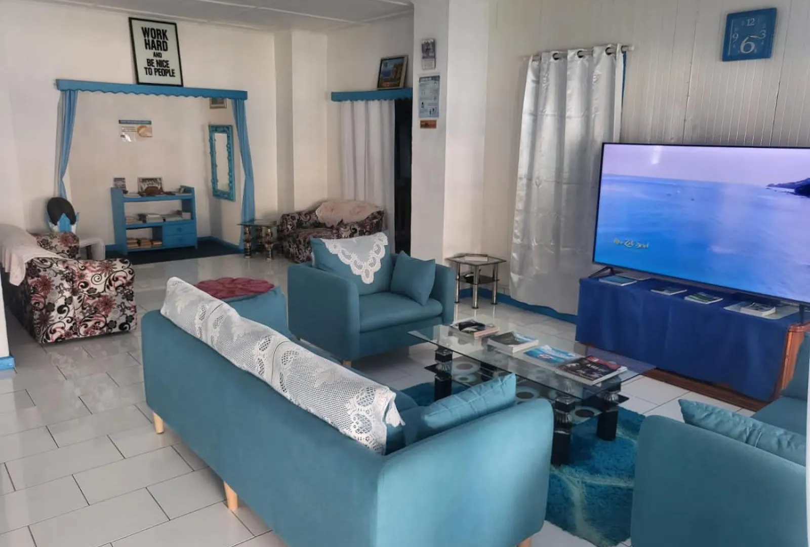 *** Guest house Le Chateau Bleu Anse aux Pins Seychelles