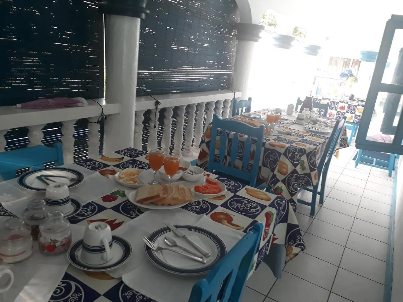 Le Chateau Bleu Anse aux Pins 3*,