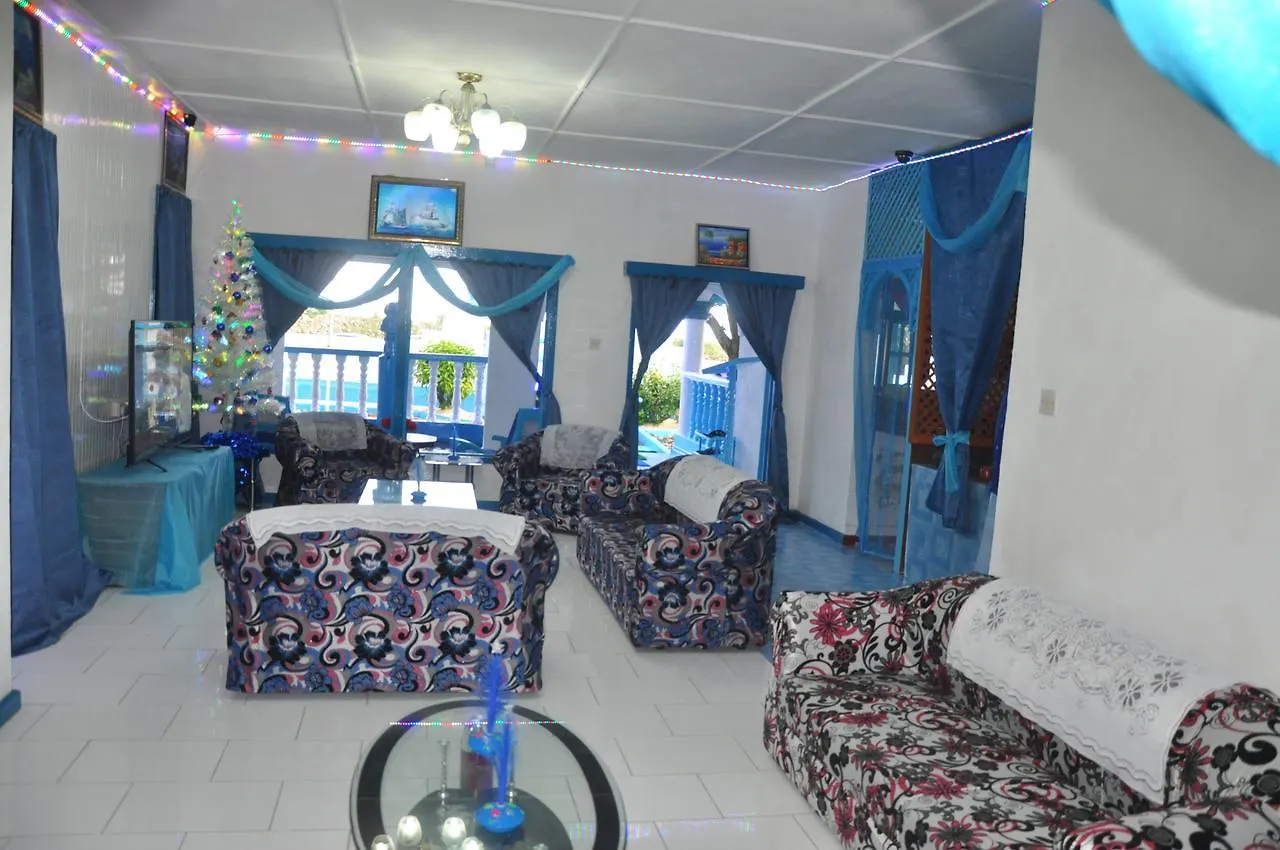 Le Chateau Bleu Anse aux Pins